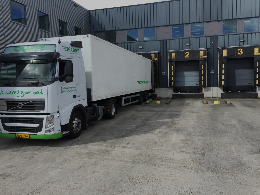 Vrachtwagen Carry Logistics